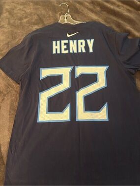 NWT Tennessee Titans Derek Henry #22 Player Tee